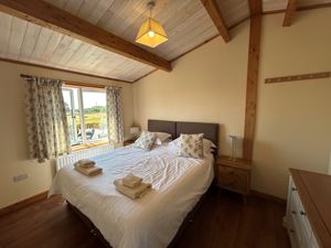 Photo 5- click for photo gallery